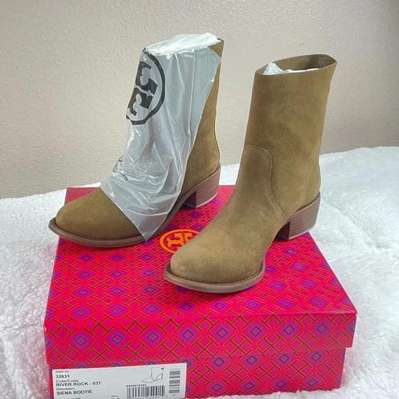 Tory Burch, Siena Bootie, Color River Rock, Size 7.5, Ankle length, Suede - Picture 7 of 11